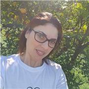 Insegnante di sostegno e aiuto nello svolgimento dei compiti per casa